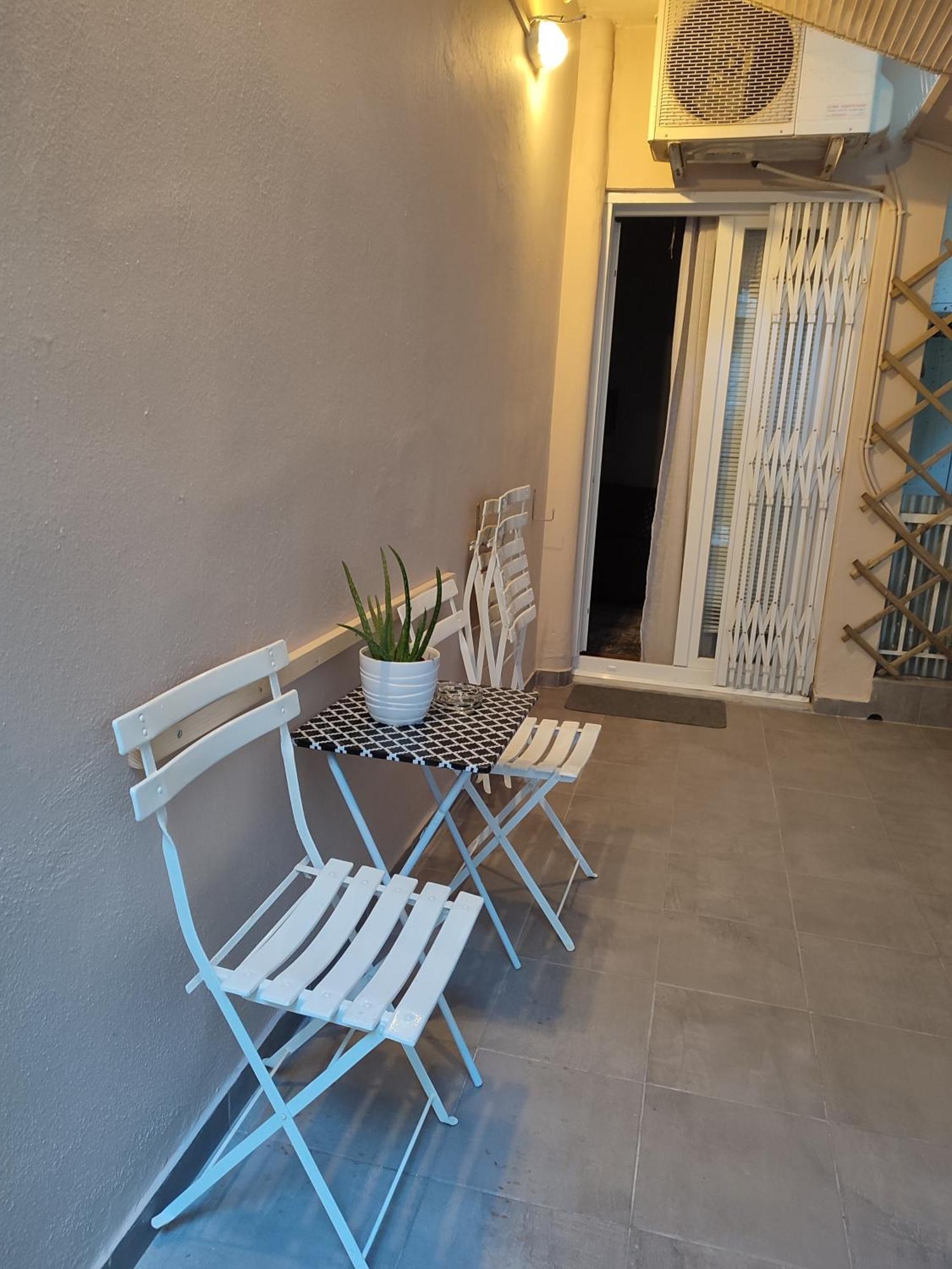 The Muse, Colorful Cozy Flat On Mitropoleos Downtown Leilighet Thessaloníki Eksteriør bilde